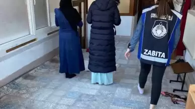 Dilenciler Zabıtayı Atlatmak İçin Camiye Kaçtı, Namaz Kılarak Kurtulmaya Çalıştılar