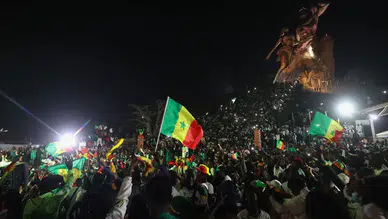 Senegal’in Zaferi Tüm Ülkeyi Ayağa Kaldırdı! Final Düdüğüyle Sokaklar Bayram Yerine Döndü