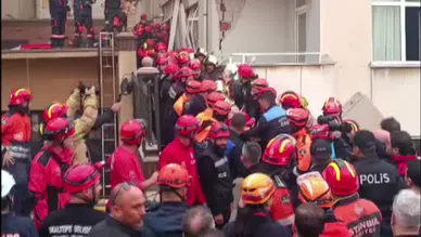 İstanbul Maltepe’de bina çöktü: Kurtarma çalışmaları sürüyor