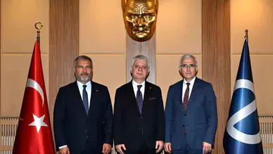 Yapay Zekâ ve Dijital Piyasalar Zirvede Masaya Yatırıldı
