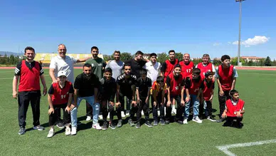 Bir Top, Bir Maç ve Kurulan Ömürlük Dostluklar... Kayseri’de Duygulandıran Buluşma
