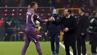 Taraftarlar, Muslera'yı ıslıkladı! Galatasaraylı kaleci tepki aldı