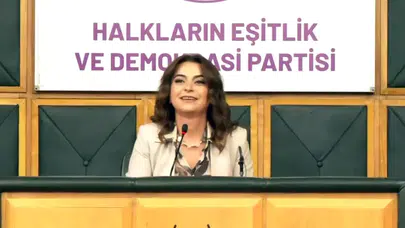 DEM Parti Grup Toplantısında “Biji Serok Apo” Sloganları Atıldı