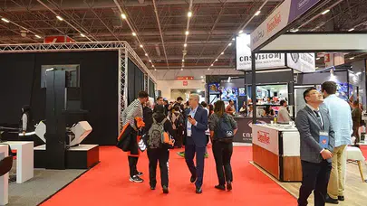 ULUSLARARASI ISAF FUARI "YANGIN GÜVENLİĞİ" ANA TEMASIYLA YAPILDI