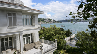 FETÖ Firarisi Akın İpek’in Boğaz’daki ‘Beyaz Köşk’ü Satıldı