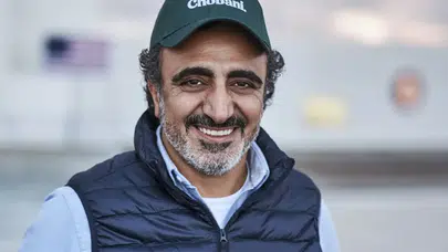 Hamdi Ulukaya’dan ABD futboluna milyon dolarlık yatırım: Chobani, resmi beslenme sponsoru oldu!