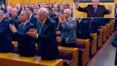 Bahçeli'den İmralı Resti! “Gerekirse Ben Giderim” Çıkışı Meclis’te Ayakta Alkışlandı