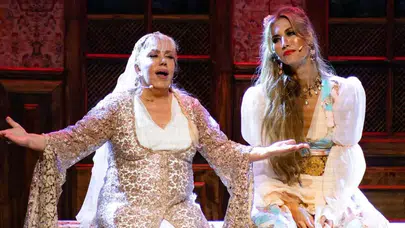 Mine Koşan Krizi Büyüyor! “7 Kocalı Hürmüz” Müzikalinde Neler Oldu?