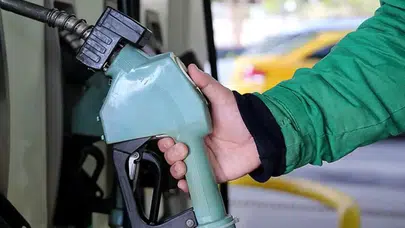 Akaryakıta Yeni Zam Dalgası! Motorin 60 Lirayı Geçti, Araç Sahipleri Şoke Oldu