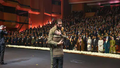 Halep’in Donuk Bakışları  Şam’da Gözyaşına Dönüştü