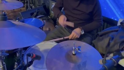 Ermenistan Başbakanı Davulun Başına Geçti! O Görüntüler Sosyal Medyada Gündem Oldu