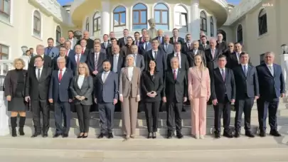 CHP’Lİ BAŞKANLAR YAVAŞ’A SIRT DÖNDÜ