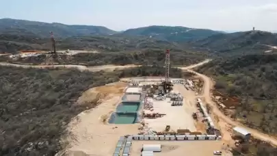 Bakan Bayraktar: "Koca Yusuf Sondaj Kulesi ile yerli üretim artıyor, dışa bağımlılık azalıyor" dedi.