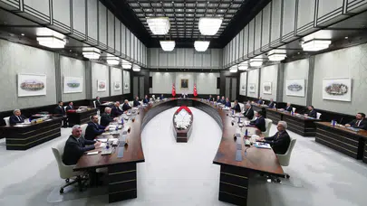 Kabine Değişikliği Neden Yapılmadı? Siyaset Kulislerinden Sızan Bilgiler