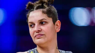 Ebrar Karakurt’un yeni saç modeli ne? Maçta dikkat çeken imaj değişikliği