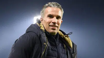 Fenerbahçe Efsanesi Konuştu! Van Persie’den Duygusal Eşleşme Yorumu