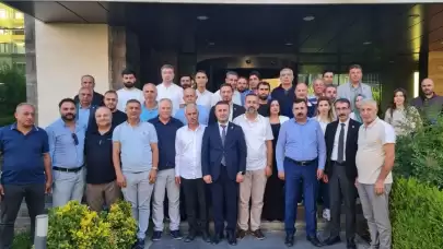 Emlakçılar sorunlara çözüm için ilk kez resmi olarak bir araya geldi