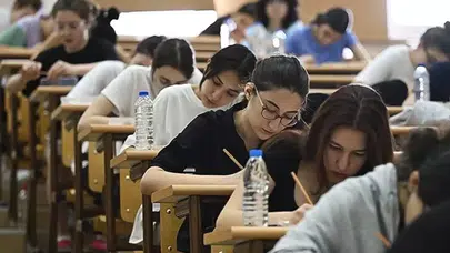 2025 YKS Şampiyonları Açıklandı! Hangi İlden Kim Birinci Oldu? İşte TYT, AYT ve YDT Birincileri