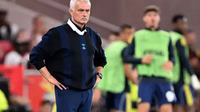 Jose Mourinho’dan Benfica Maçı Sonrası İlk Yorum: “Daha Güçlü Takım Kazandı!”