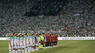 Bursaspor ile Eskişehirspor’dan Anlamlı Dostluk Maçı: “Doğa İçin Tek Yürek” Oldular!