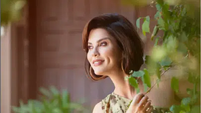 Açelya Akkoyun Halk Pazarında Gönülleri Fethetti! Gülsüm Abla’ya Duygusal Mesaj