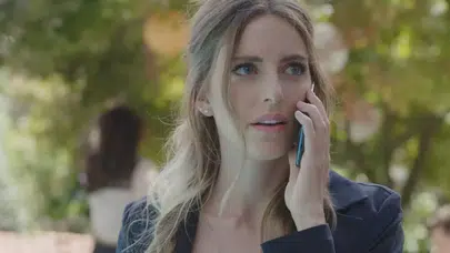 Akrep Şoku! Tatilde Zehirli Isırık: Bige Önal Assos’ta Hastanelik Oldu