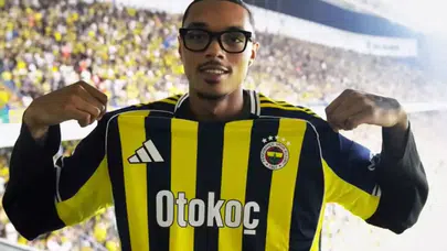 Fenerbahçe’nin yeni transferi Brandon Boston Jr. Kadıköy’de tribünleri salladı!
