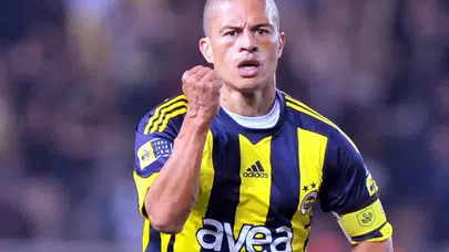 Alex de Souza’dan Sadettin Saran’a tek cümlelik destek! Taraftar coştu