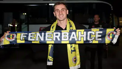 Kerem Aktürkoğlu’ndan Fenerbahçe’ye İlk Mesaj: “Türkiye’nin En Şerefli Kulübüne Geldim, Şampiyonluk İçin Buradayım!”