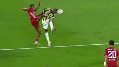 Fenerbahçe-Antalyaspor maçında verilen penaltı doğru muydu, pozisyonda temas var mıydı?