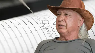 Kütahya’daki 5.4’lük depremden bir ay önce uyardı! Prof. Üşümezsoy’un sözleri gündemde