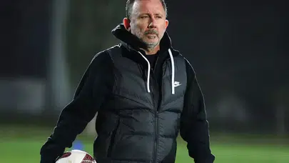 Sergen Yalçın’ın Dalga Geçtiği Farioli, Chelsea’nin Gündeminde! Premier Lig'e Dev Adım mı Geliyor?