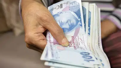 Emekliye Büyük Bayram Sürprizi! 2026 İkramiyesi 5.500 TL Olabilir mi?