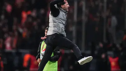 Süper Kupa Sevinci Sürerken Tedesco’dan Dikkat Çeken Mesaj: Fenerbahçe’de Ayrılıklar Kapıda mı?