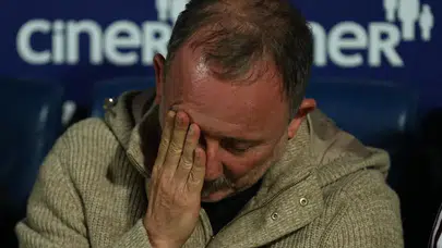 Sergen Yalçın’dan Eyüpspor Beraberliği Sonrası Sitem Dolu Açıklama: "Kolay Maçlar En Tehlikelisidir!"