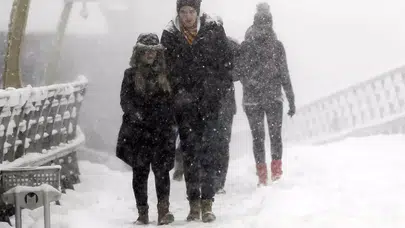 İstanbul’a Beyaz Sürpriz! AKOM Kar Tarihini Açıkladı, Hazırlıklı Olun!