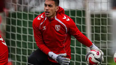 İrfan Can Eğribayat’tan Samsunspor’a Duygusal Veda Mesajı: “Bu Armanın Altında Gurur Yaşadım”