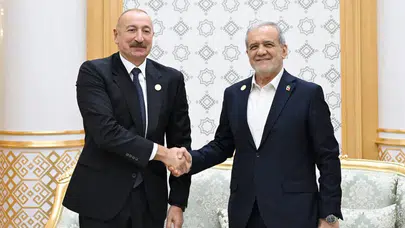 Azerbaycan ve İran Liderleri Türkmenbaşı’da Görüştü