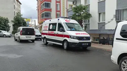 Bafra’da Korkutan Olay: Tüfekten Çıkan Saçma Camı Deldi