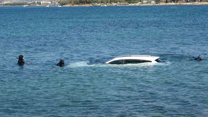 Çanakkale’de Otomobil Denize Uçtu! 3 Saatlik Çalışmayla Çıkarıldı