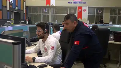 Deprem Anında Telefonu Bırakmadılar: 112 Çalışanları O Gecenin Perde Arkasını Anlattı