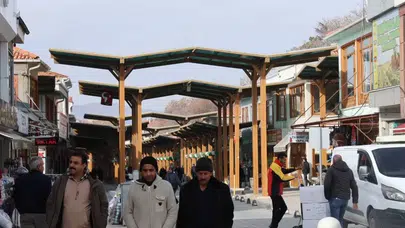 Ramazan Bereketi Bekleniyor: Kırşehir’de Esnaf Çarşılarda Hareketlilik Umudunda