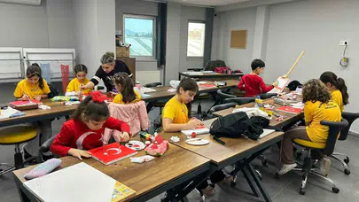 Ala Mekan’da Bayrak Sevgisi Atölyeleri Başladı