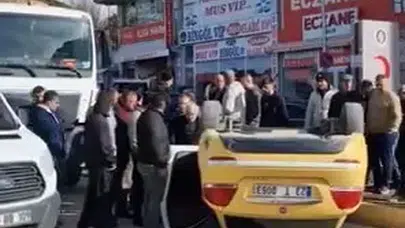 Elazığ’da Beton Mikseriyle Çarpışan Taksi Ters Döndü: 1 Kişi Yaralandı