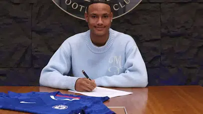 Babası Galatasaray’da parladı, o Chelsea’de sahne alıyor: Mathis Eboue’den büyük adım