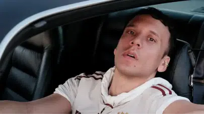 Pop Yıldızı Edis Hakkında Şok Gelişme: Türkiye’ye Dönüşte Gözaltına Alındı