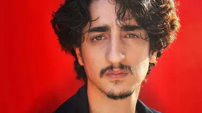 Ufkum Kalaoğlu Veliaht Dizisinde Ziver Karakteriyle Sosyal Medyayı Sallıyor