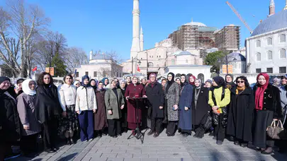 AK Parti Kadın Kolları'nın 300 bini aşkın hatminin duası Ayasofya’da yapıldı