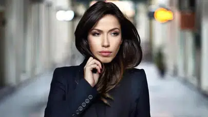 Güçlü Sesiyle Tanınıyor: Burcu Güneş’in Hayatı ve Müzik Yolculuğu