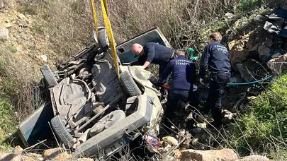 Kütahya’da Feci Kaza: Yol Kenarındaki Çukura Düşen Otomobilde Can Kaybı